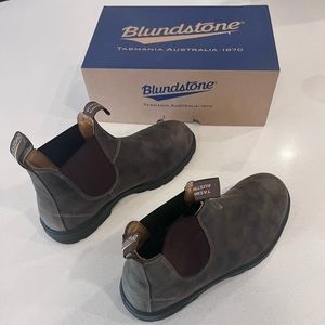 Blundstone 585 - Size 10 - Rustic Brown